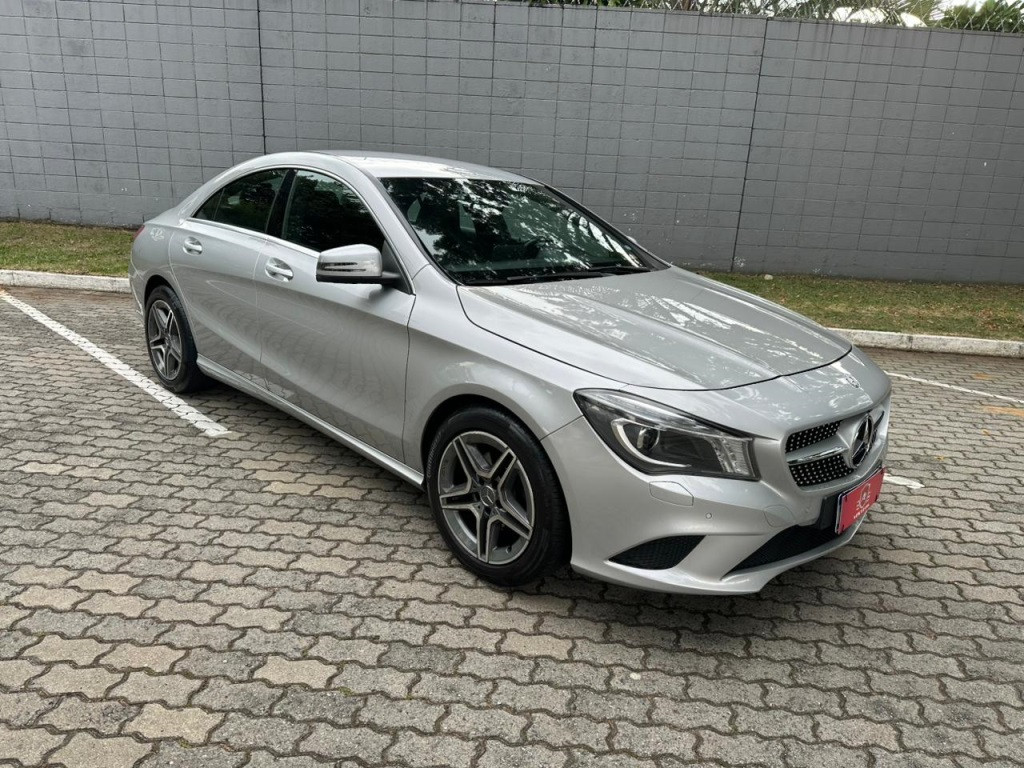 M.BENZ CLA200 2015
