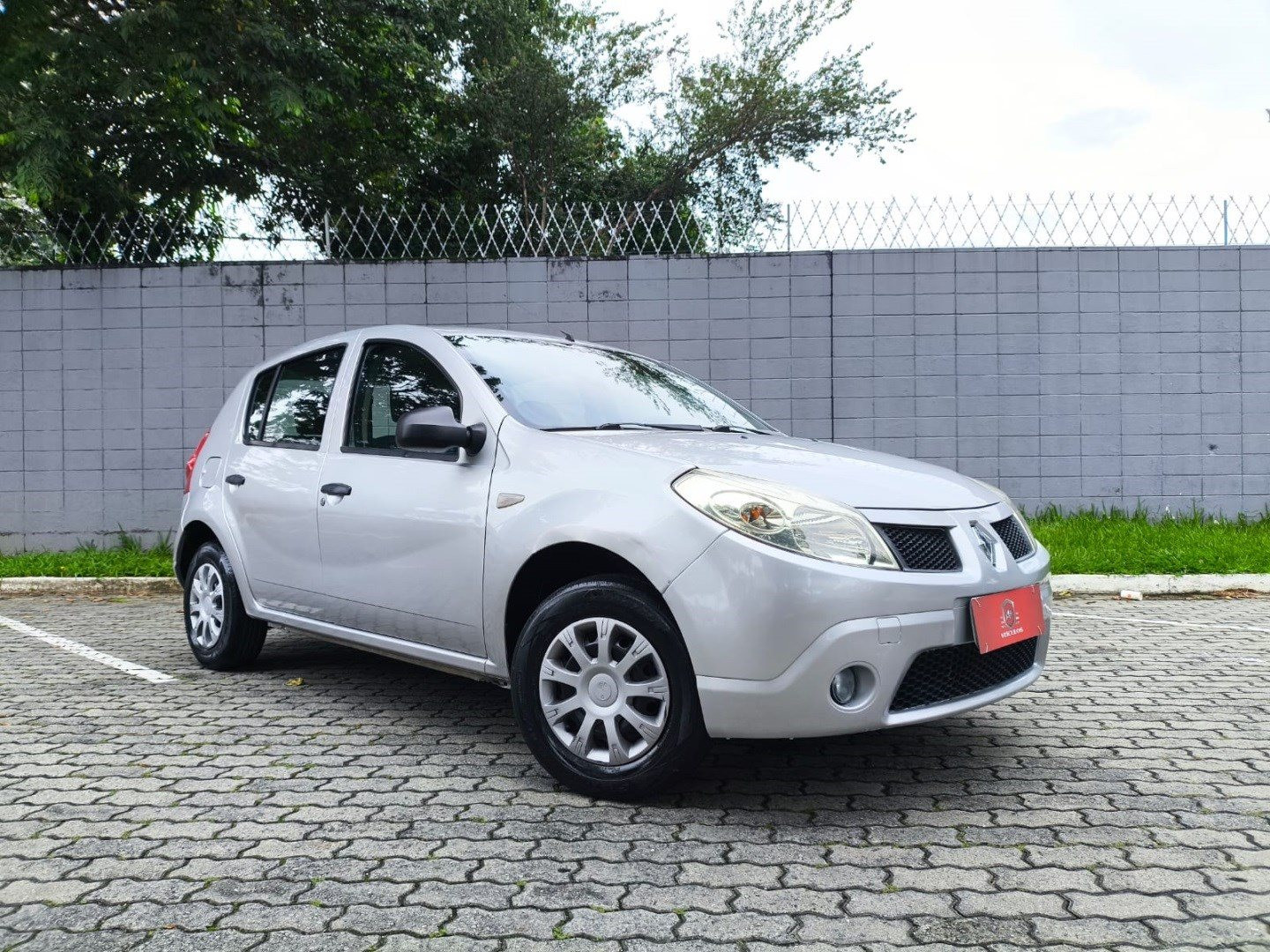 RENAULT SANDERO AUT1016V 2010