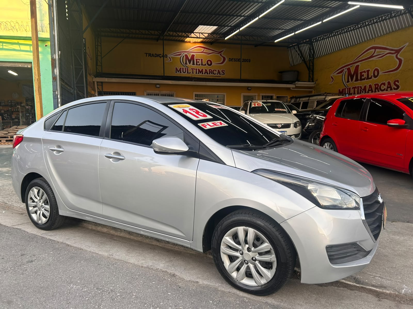 HYUNDAI HB20S SEDAN 1.0 FLEX CONFORT PLUS ANO 2018 COMPLETO, SUPER CONFORTÁVEL!!