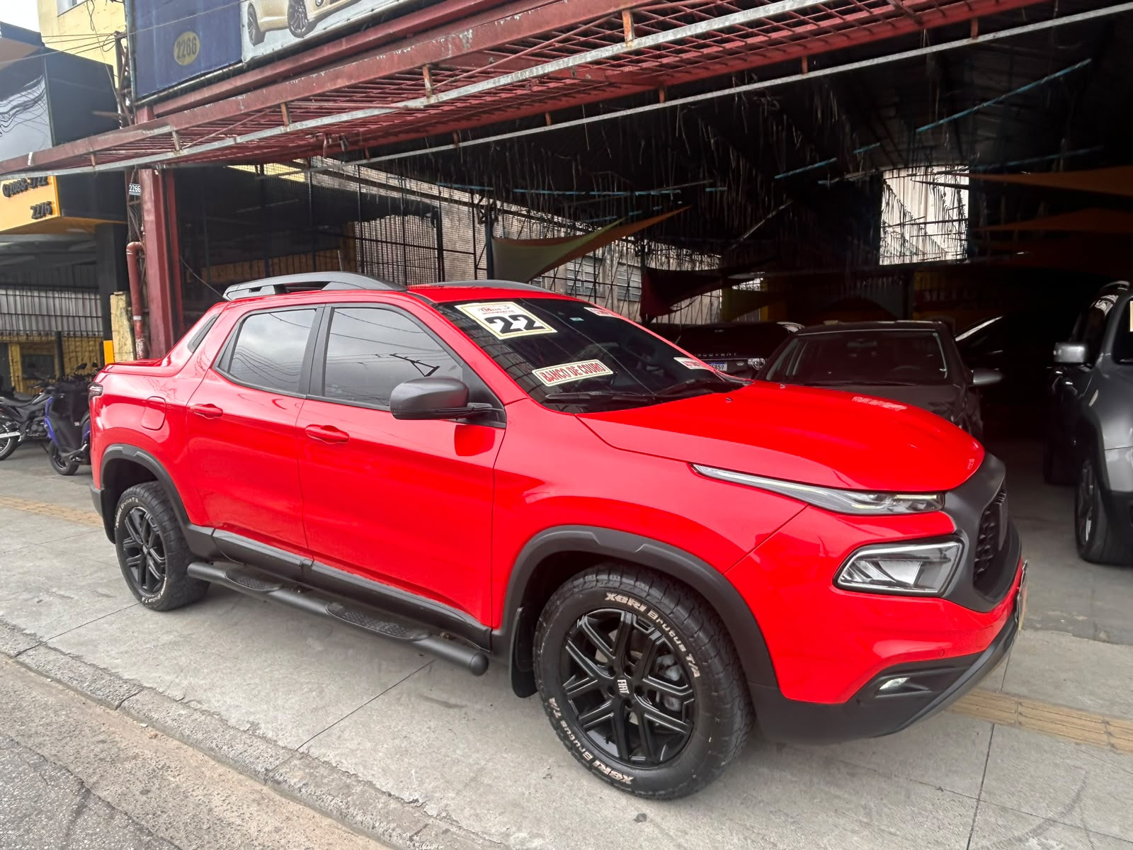 FIAT TORO ULTRA TURBO DIESEL 2.0 4X4  AUTOMÁTICO ANO 2022, TOP DE LINHA, BANCOS DE COURO, SUPER COMPLETA!!