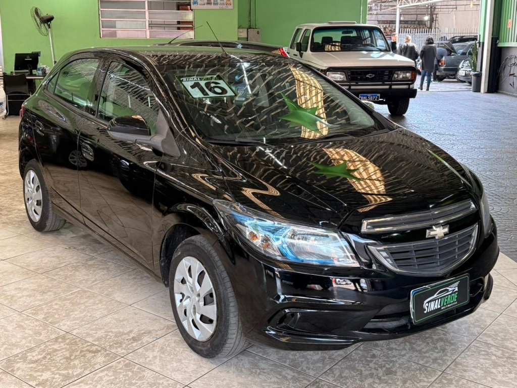 CHEVROLET ONIX 1.4 MPFI LT 8V FLEX 4P MANUAL 2016