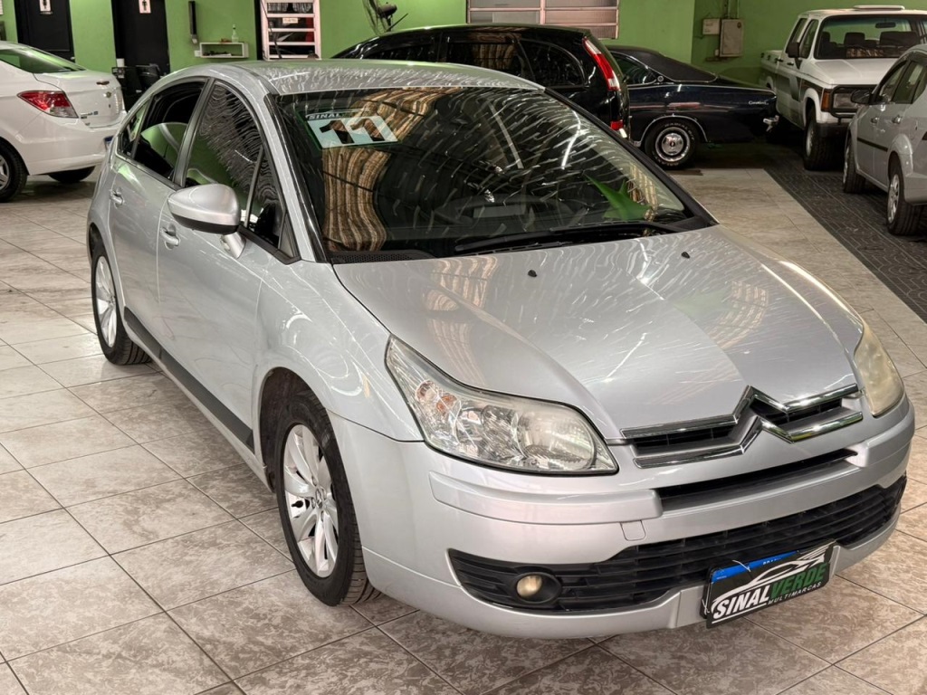 CITROEN C4 2.0 GLX 16V FLEX 4P AUTOMÁTICO 2011